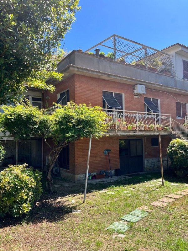 appartamento in vendita a Minturno