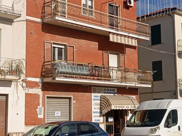 appartamento in vendita a Minturno in zona Scauri