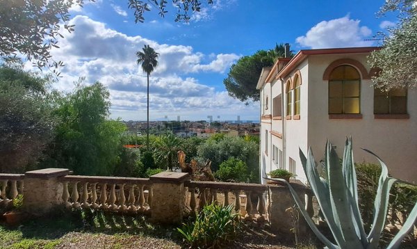 casa indipendente in vendita a Minturno in zona Scauri