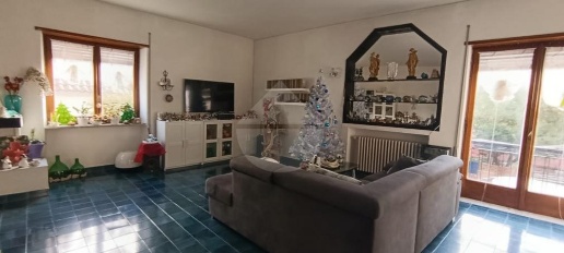 appartamento in vendita a Minturno in zona Scauri