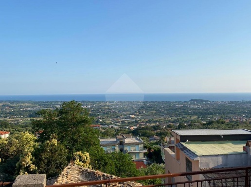 casa indipendente in vendita a Minturno in zona Tufo