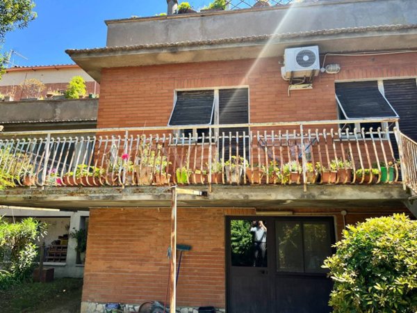 appartamento in vendita a Minturno in zona Scauri