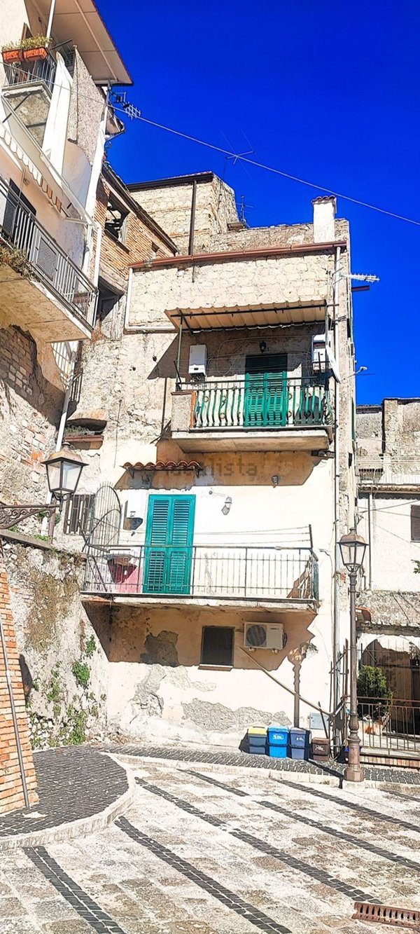 casa indipendente in vendita a Minturno