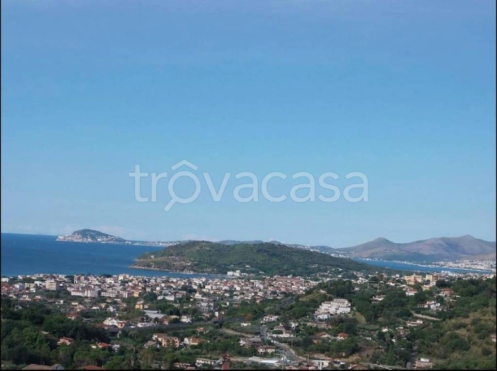 casa indipendente in vendita a Minturno