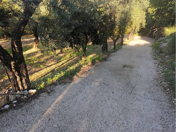 casa indipendente in vendita a Minturno