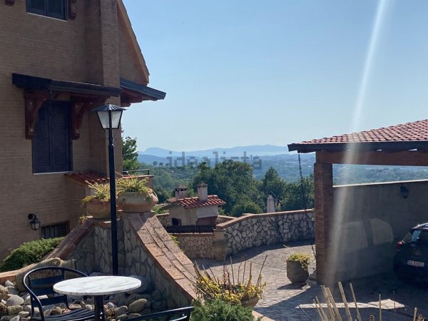 casa indipendente in vendita a Minturno