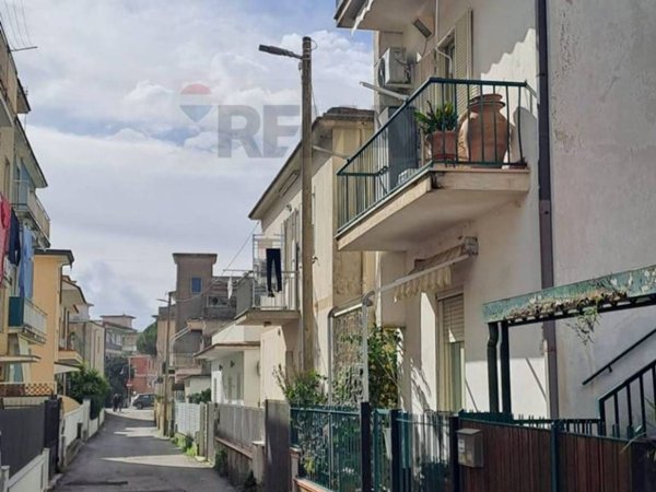 appartamento in vendita a Minturno in zona Scauri