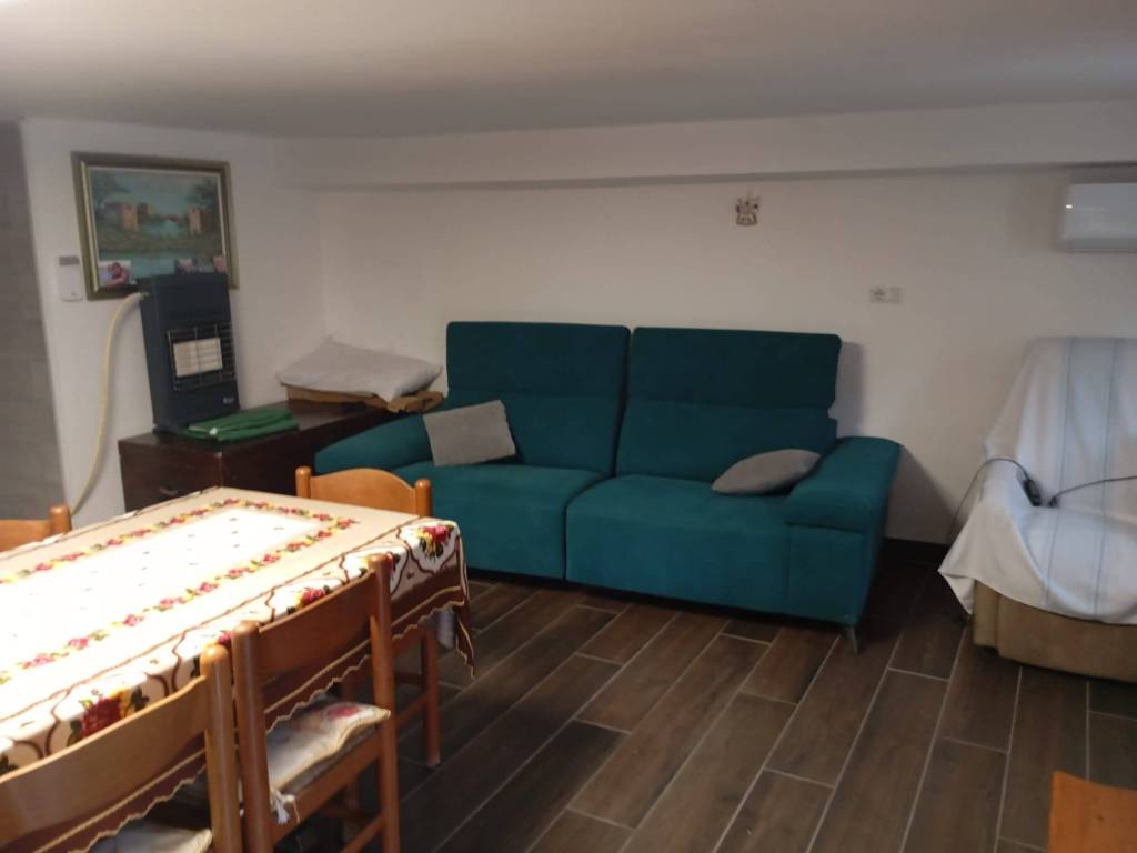 appartamento in vendita a Minturno in zona Scauri