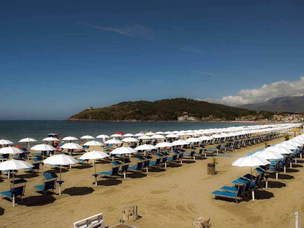 appartamento in vendita a Minturno in zona Scauri