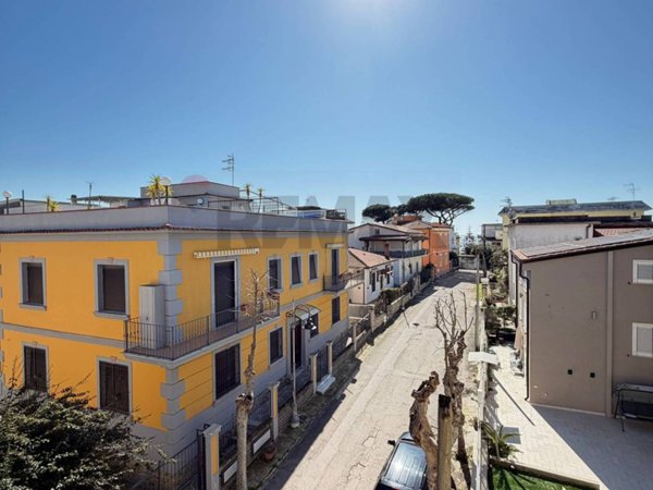 appartamento in vendita a Minturno in zona Scauri