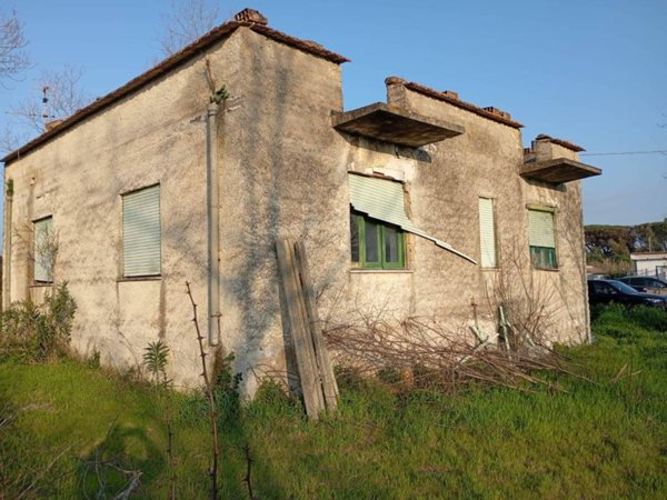 casa indipendente in vendita a Minturno in zona Marina