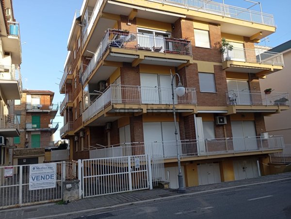 appartamento in vendita a Minturno in zona Scauri