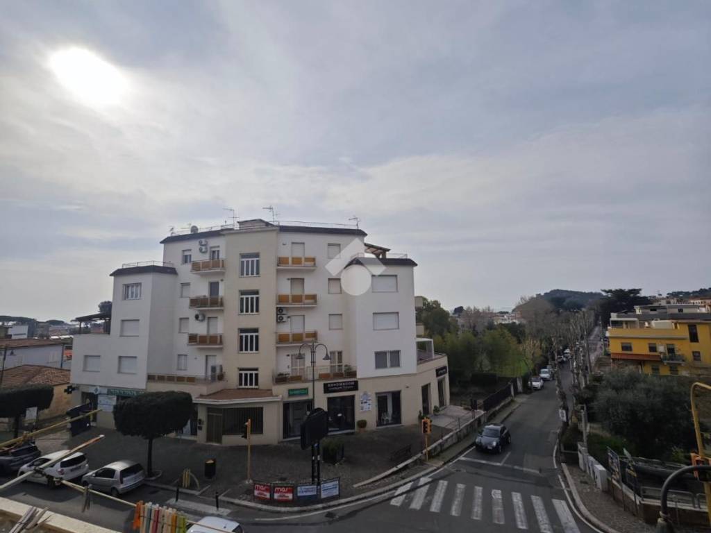 appartamento in vendita a Minturno in zona Scauri