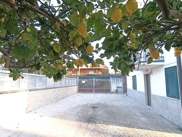 appartamento in vendita a Minturno in zona Marina