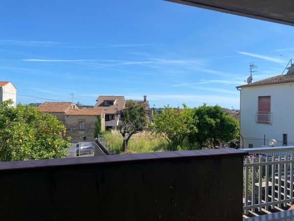 appartamento in vendita a Minturno in zona Scauri