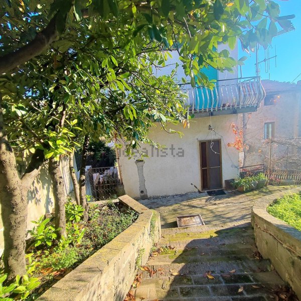 appartamento in vendita a Minturno