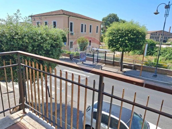 appartamento in vendita a Minturno in zona Scauri