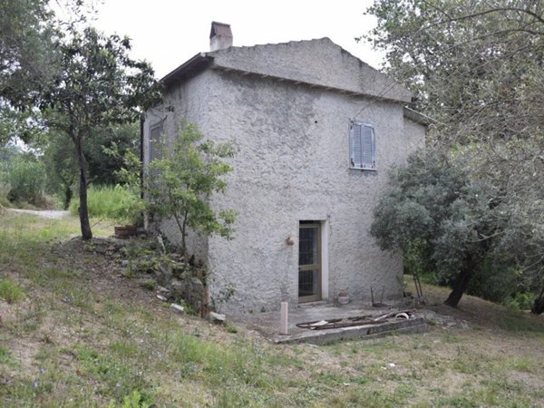 casa indipendente in vendita a Minturno in zona Pulcherini