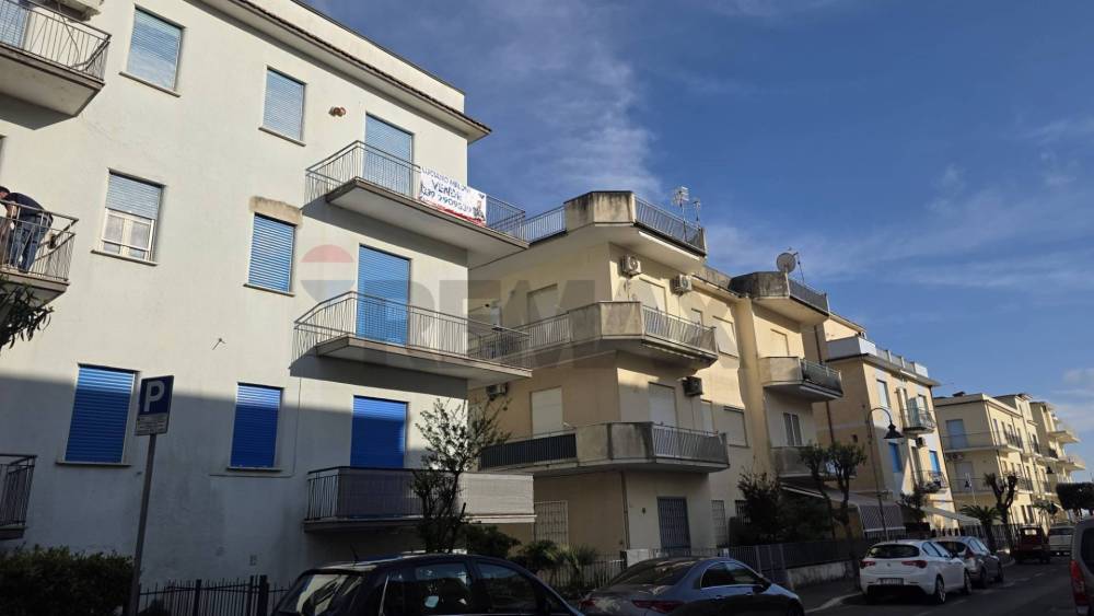 appartamento in vendita a Minturno in zona Scauri