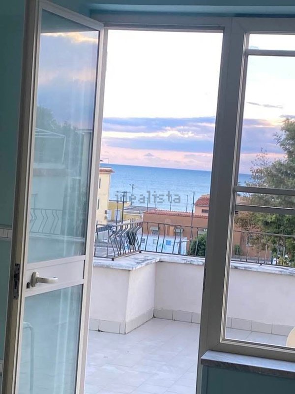 appartamento in vendita a Minturno in zona Scauri