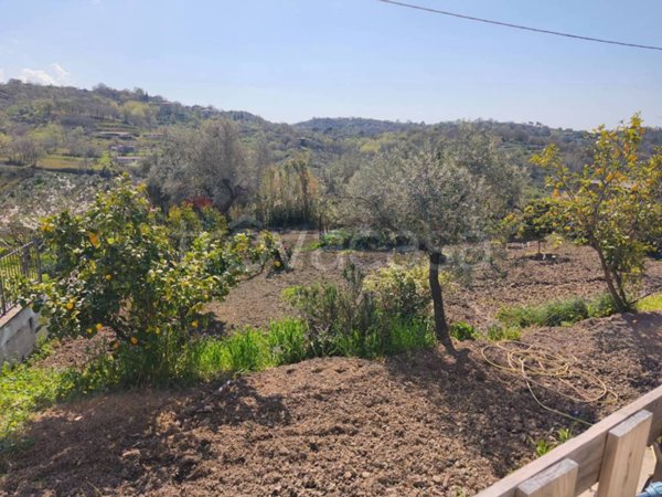 casa indipendente in vendita a Minturno in zona Scauri