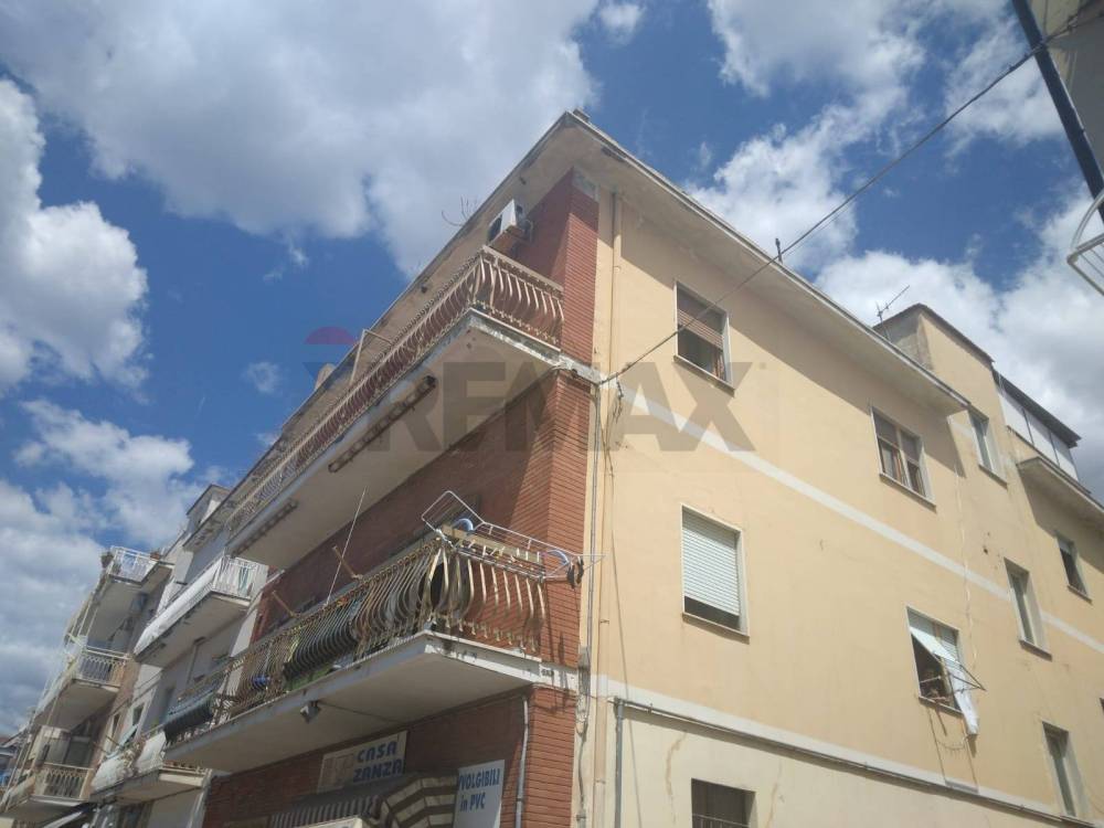 appartamento in vendita a Minturno in zona Scauri