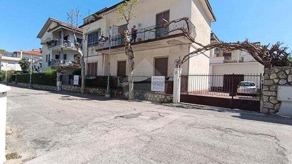 appartamento in vendita a Minturno in zona Scauri