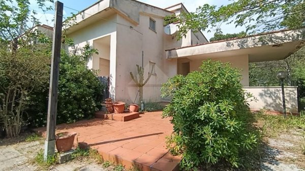 casa indipendente in vendita a Minturno in zona Marina