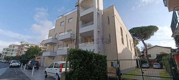 appartamento in vendita a Minturno in zona Scauri