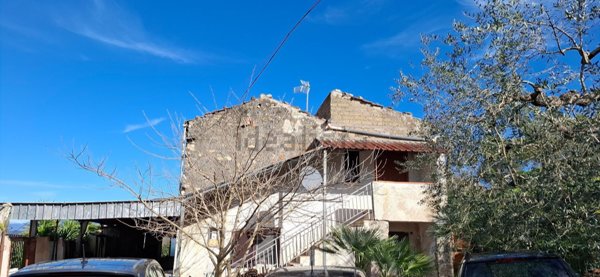 casale in vendita a Minturno in zona Pulcherini