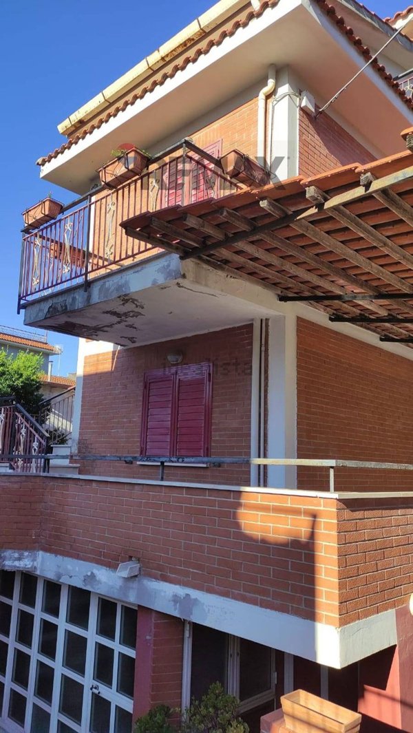 casa indipendente in vendita a Minturno