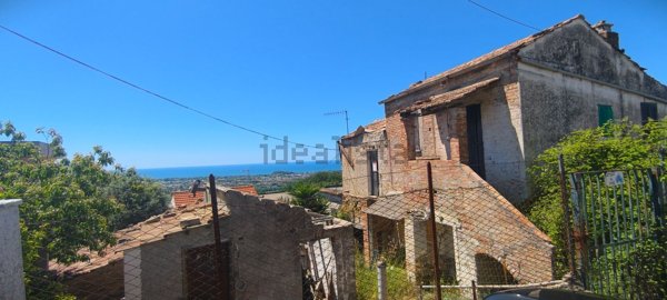 appartamento in vendita a Minturno in zona Tufo