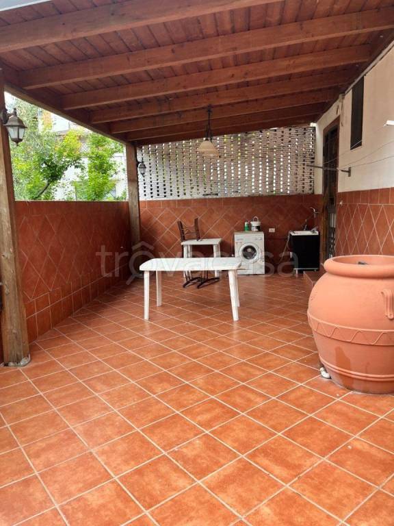 appartamento in vendita a Minturno in zona Scauri