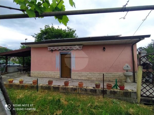 casa indipendente in vendita a Minturno in zona Marina