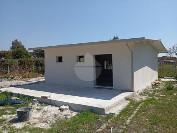 casa indipendente in vendita a Minturno in zona Marina
