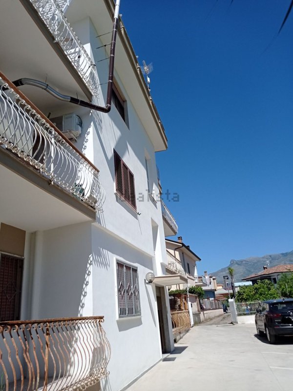 appartamento in vendita a Minturno in zona Scauri