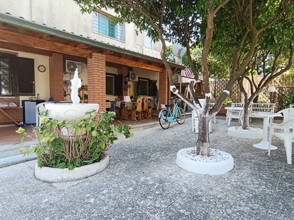 casa indipendente in vendita a Minturno
