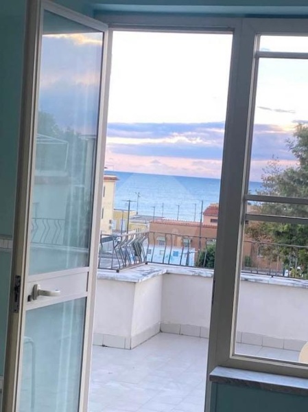 appartamento in vendita a Minturno in zona Scauri