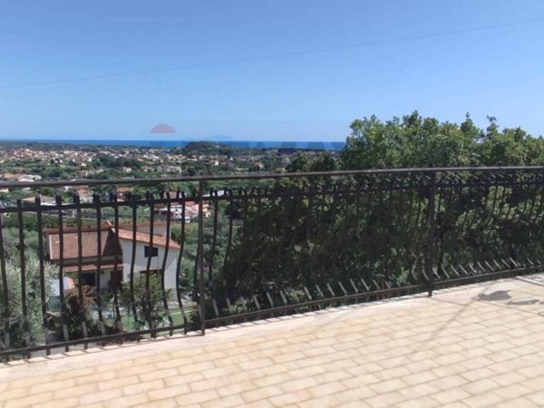 casa indipendente in vendita a Minturno in zona Tremensuoli