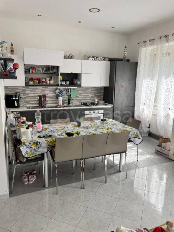 appartamento in vendita a Minturno in zona Scauri