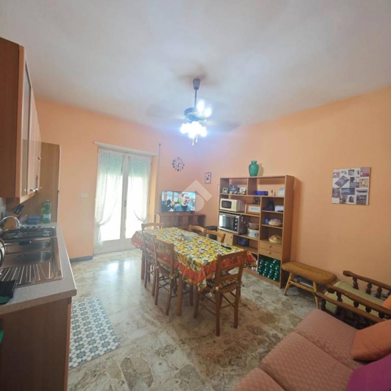 appartamento in vendita a Minturno in zona Scauri