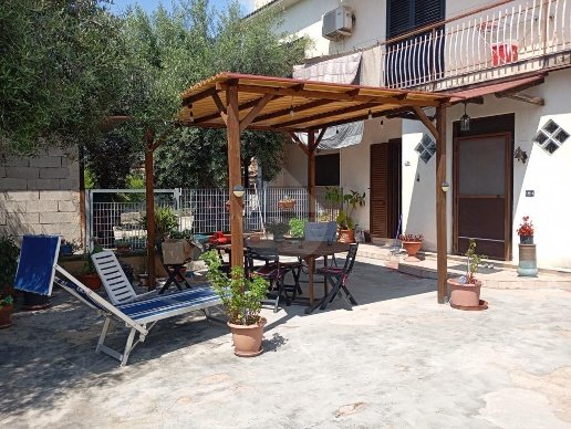 casa indipendente in vendita a Minturno in zona Scauri
