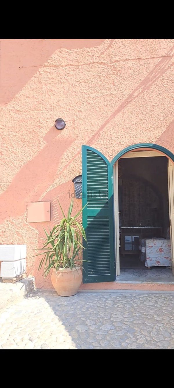 casa indipendente in vendita a Minturno in zona Marina