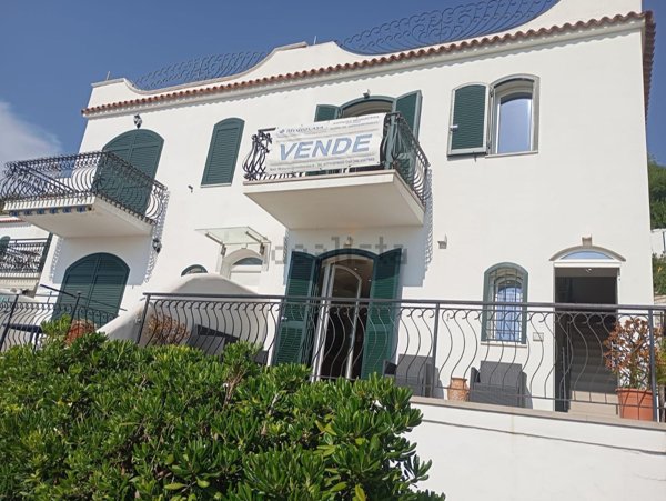 casa indipendente in vendita a Minturno