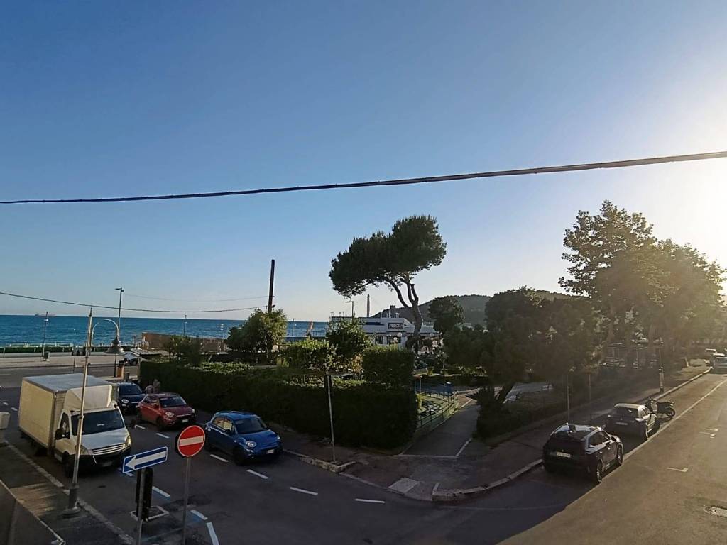 appartamento in vendita a Minturno in zona Scauri