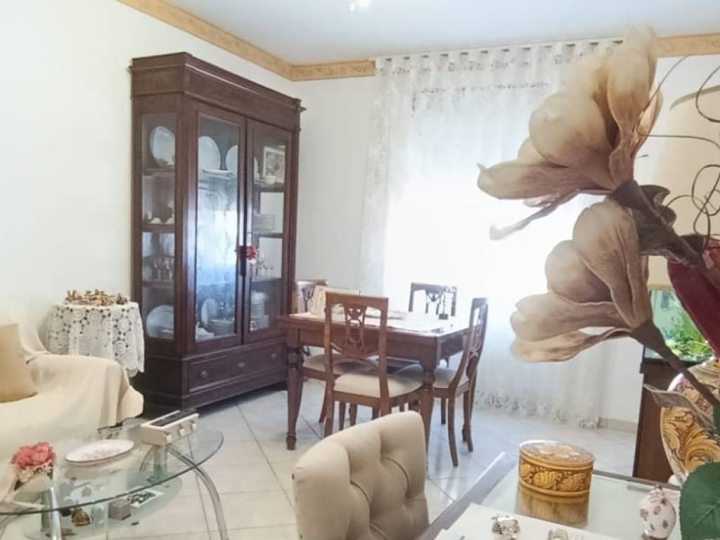 appartamento in vendita a Minturno in zona Scauri