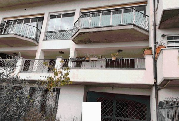 casa indipendente in vendita a Minturno in zona Tremensuoli