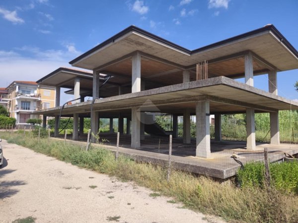 casa indipendente in vendita a Minturno in zona Scauri
