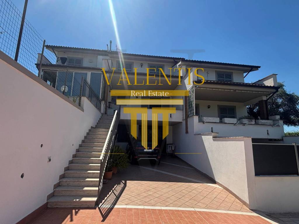 casa indipendente in vendita a Minturno in zona Tremensuoli