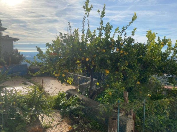 casa indipendente in vendita a Minturno in zona Marina